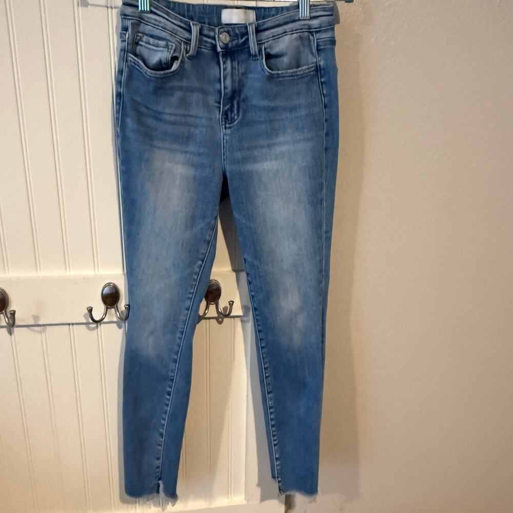 Distressed Vervet Blue Jeans Raw Hem Size 26